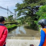 Sungai Parung yang menjadi lokasi penemuan jenazah Muhammad Alvian Sausa (10). Foto: MUJI HARJITA/ BANGSAONLINE