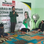 Gus Yani memberikan sambutan dalam deklarasi Perempuan Penggerak Perubahan. foto: SYUHUD/ BANGSAONLINE