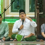 Pj Wali Kota Mojokerto, Moh. Ali Kuncoro, saat memberi sambutan dalam safari Ramadan.