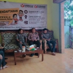 Suasana tes wawancara calon anggota PKD yang digelar Panwaslu Kecamatan Labang, Bangkalan.