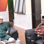 Mahfud MD saat berlebaran ke KH Miftachul Akhyar, Rais Aam PBNU.