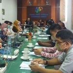 Suasana rapat di Kantor BPS Jember.