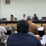 Komisi I DPRD Tuban saat menggelar hearing dengan pihak RSUD, Yayasan Abdi Negara, dan BPN Tuban.
