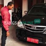 Mobil dinas anggota DPRD Kota Kediri. foto: arif kurniawan/ BANGSAONLINE