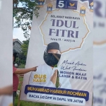 Salah satu spanduk Gus Habib yang jadi korban vandalisme.