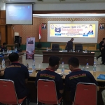 Suasana pelatihan privat khitan modern di Gedung Bung Tomo, Jombang.