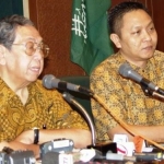 Adhie Massardi bersama KH Abdurrahman Wahid (Gus Dur).  Foto: istimewa