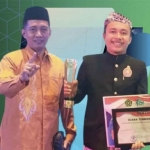 Kasi Bimas Islam Kemenag Lamongan, Imam Hambali bersama Habibur Rohman, peraih Juara PAI Award Nasional 2024.