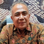 Plt Kadinkes Pamekasan dr. Farid Anwar.