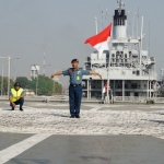 Pelatihan helly deck party Satuan Kapal Bantu (Satban) Koarmada II di atas KRI Tarakan. 