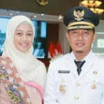 Wabup Pamekasan dan istri.