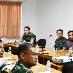 Rapat di ruang data Makorem dipimpin langsung oleh Danrem 083/Baladhika Jaya, Kolonel Inf Zainuddin, Selasa (28/1).