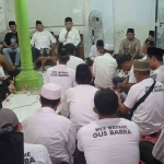 Para Korcam dan Kordes relawan Barra-Rizal  Kecamatan Dlanggu saa mengikuti acara konsolidasi di Mojokarang Dlanggu Mojokerto, Sabtu (10/8/2024). Foto: bangsaonline