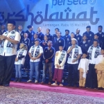 Bupati Fadeli saat melaunching tim Persela Lamongan.