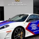 Ferrari Polda Jatim yang digunakan untuk patwal. (foto via viva.co.id)