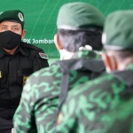 Ketua GPK Jombang, Gus Edo saat memimpin rapat.