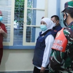 Gubernur Jawa Timur Khofifah Indar Parawansa bersama Forkopimda meninjau Politeknik Kesehatan Malang (Polkesma) Kota Malang sebagai Rumah Sakit Lapangan Malang, Sabtu (5/12/2020). foto: ist/ bangsaonline.com