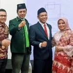 Firman Syah Ali bersama salah satu pimpinan KPK Nurul Ghufron di Gedung KPK Jakarta. Cak Firman hadir dalam pelantikan dan serah terima jabatan KPK. foto: istimewa/ bangsaonline.com