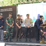 Pj Bupati Nganjuk saat membuka Job Fair Career Expo 2024.