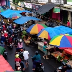 Salah satu titik keramaian yang masih terjadi saat penerapan physical distancing di Kabupaten Jember.