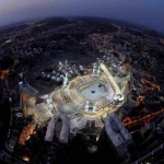 Masjid al-Haram adalah masjid tertua dan terbesar di dunia yang mengelilingi Ka