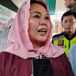 Yenny Wahid, Dewan Penasihat Tim Pemenangan Nasional calon presiden-wakil presiden nomor urut 3 Ganjar-Mahfud MD saat ditemui awak media di Depok, Jawa Barat. Foto: Kompas.com