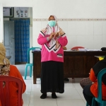 Kader kesehatan Kelurahan Burengan, Kecamatan Pesantren, Kota Kediri, Rini Dyah Wahyuni. Foto: Ist