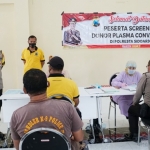 Kapolresta Sidoarjo memantau langsung screening  donor darah plasma konvalesen para anggotanya.