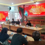 Media briefing yang digelar KPU Jatim menjelang pelaksanaan Pilkada 2024.