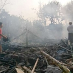 Kondisi rumah Hartatik usai terbakar.