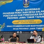 Rapat koordinasi yang dilakukan Kemenkumham Jatim dalam menatas batas desa untuk memperlacar proses usaha. (foto: humas kemenkumham jatim)