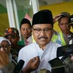 Saifullah Yusuf, Wakil Gubernur Jatim, usai menghadiri Harlah GP Ansor dan Fatayat di GOR Merdeka Jombang, Minggu (15/5). foto: romza/ BANGSAONLINE