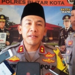 Kapolres Blitar Kota AKBP Adewira Negara Siregar saat memberikan keterangan di depan awak media, Senin (14/10/2019).