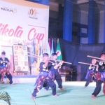 Atraksi seni dari salah satu organisasi pencak silat dalam pembukaan festifal seni pencak silat.