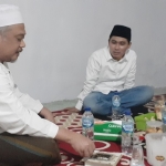 Gus Barra bersilaturahim dengan KH Nawas Mawahib Hasyimb.