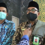 Kepala Kemenag Tuban Sahid bersama Kepala Dinsos P3A Tuban Eko Julianto. (foto: ist)