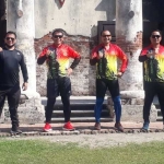 Danrem, Dandim, dan Kapolres Ngawi foto bersama di Benteng Pendem. foto: zainal abidin/ bangsaonline.com