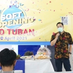 Direktur Utama UFO Elektronika, Poedji Harixon saat soft opening gerai UFO di Tuban