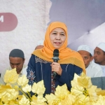 Ketua Umum PP Muslimat NU Khofifah Indar Parawansa saat menghadiri Haul KH Abdullah Yaqin ke-28 dan Nyai Hj Hamidah Irsyad Hakim ke-19 di Pondok Pesantren Bustanul Ulum di Mlokorejo Kabupaten Jember, Senin (19/8/2024) pagi.