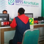 Suasana pelayanan di BPJS Pacitan. 