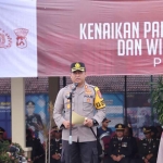 Kapolres Kediri, AKBP Agung Setyo Nugroho, saat memimpin upacara kenaikan pangkat. Foto: Ist