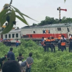 Evakuasi KA Pandalungan yang anjlok di Emplasemen Stasiun Tanggulangin, Sidoarjo.