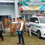 Ketua Gugus Tugas Penanganan Covid-19 sekaligus Bupati Bangkalan Abdul Latif, didampingi Kapolres, Ketua Dewan, Danlanal, Wakil Bupati, serta Pj. Sekda Bangkalan saat memantau Balai Diklat yang akan difungsikan sebagai ruang Karantina, Senin (6/4).