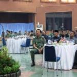 Ketua DPRD memberikan sambutan saat berkoordinasi dengan Bupati dan SKPD.