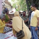 Wakil Ketua DPRD Kota Probolinggo Fernanda berkunjung ke rumah Mbok Supinah.