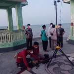 Lembaga Penerbangan dan Antariksa Nasional (Lapan), bersama BHR Kemenag Jatim dan Tuban serta Lembaga Falakiyah PWNU Jawa Timur saat mengadakan Rukyat Syafaq dan Fajar Shodiq di Pantai Boom.