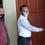 Kuasa Hukum Almarhum Achmad Arinal Hakim (Aril) saat mendatangi Polres Gresik. (foto: ist)