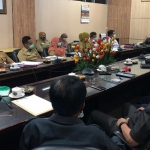 BPKAD saat hearing dengan Komisi C DPRD Jember.