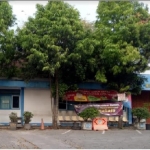 Kondisi Terminal Bus Pare, Kabupaten Kediri saat Lebaran hari pertama kemarin. (foto: ist.)