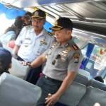 Kapolres Magetan menghimbau kepada penumpang bus agar lebih hati-hati dan waspada terhadap tindakan kriminal berupa gendam dan pemberian obat penenang pada makanan. (foto: nanang ari/BANGSAONLINE)